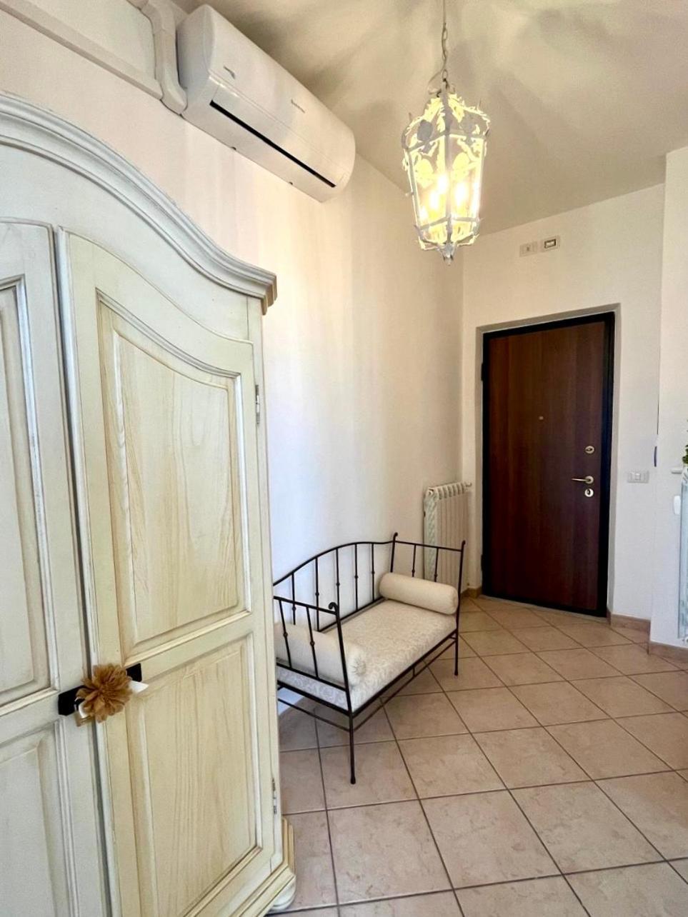 Appartamento Ciampino - Cavaliere Di Cuori מראה חיצוני תמונה